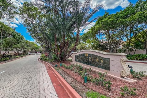 Condominio en venta en Miramar, Florida, 2 dormitorios, 91.32 m2 № 2047319 - foto 2