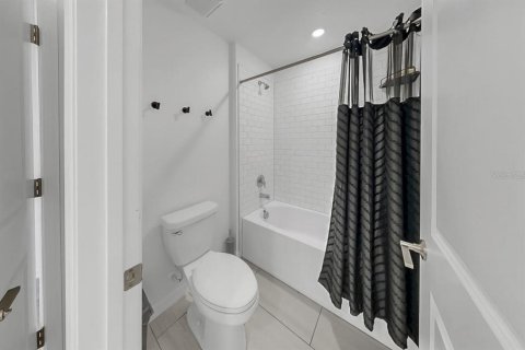 Casa en venta en Riverview, Florida, 5 dormitorios, 273.97 m2 № 1903998 - foto 30