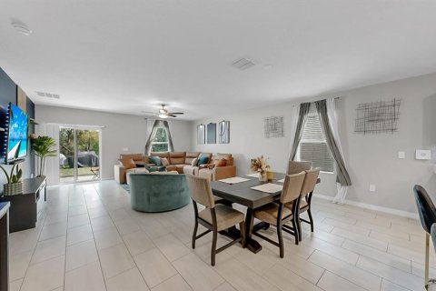 Casa en venta en Riverview, Florida, 5 dormitorios, 273.97 m2 № 1903998 - foto 12