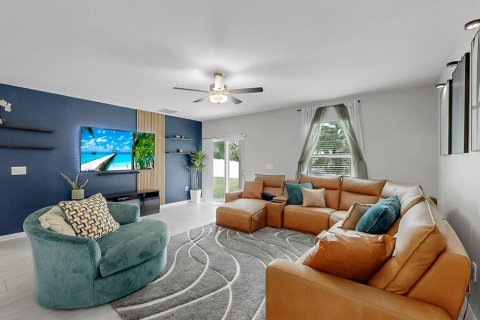 Casa en venta en Riverview, Florida, 5 dormitorios, 273.97 m2 № 1903998 - foto 15