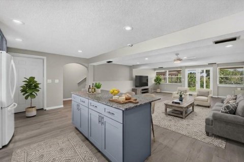 Villa ou maison à vendre à Ruskin, Floride: 11 chambres, 657.19 m2 № 2426950 - photo 7