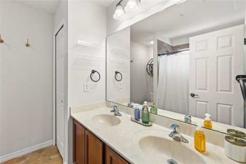 Adosado en venta en Orlando, Florida, 4 dormitorios, 148.18 m2 № 2203766 - foto 14