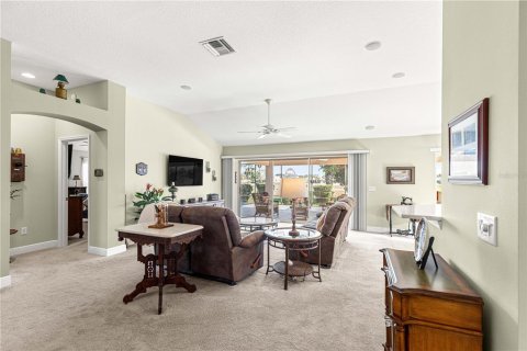 House in The Villages, Florida 3 bedrooms, 185.8 sq.m. № 1883045 - photo 27
