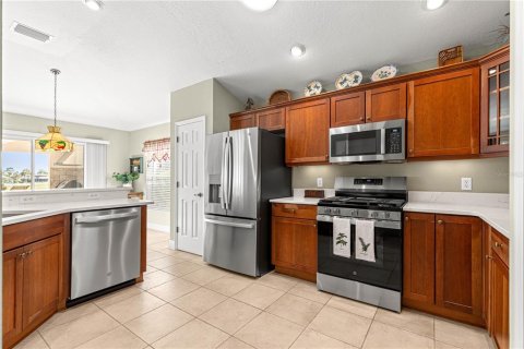 House in The Villages, Florida 3 bedrooms, 185.8 sq.m. № 1883045 - photo 22