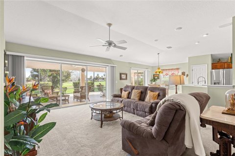 House in The Villages, Florida 3 bedrooms, 185.8 sq.m. № 1883045 - photo 15