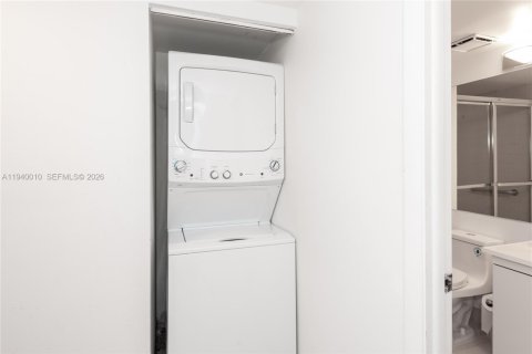 Condominio en venta en Miami, Florida, 2 dormitorios, 135.27 m2 № 2000750 - foto 14