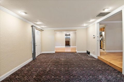 House in Saint Petersburg, Florida 3 bedrooms, 142.7 sq.m. № 1907514 - photo 12
