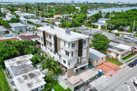 Condominio en alquiler en Miami Beach, Florida, 3 dormitorios № 2055155 - foto 4