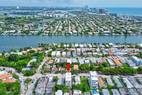 Condominio en alquiler en Miami Beach, Florida, 3 dormitorios № 2055155 - foto 3