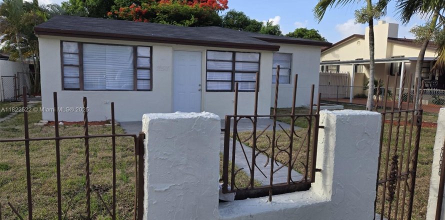 Casa en Hialeah, Florida 3 dormitorios, 101.64 m2 № 1785886