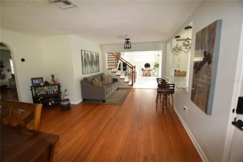 House in Orlando, Florida 3 bedrooms, 191.47 sq.m. № 2237735 - photo 30
