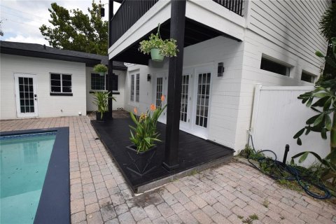 House in Orlando, Florida 3 bedrooms, 191.47 sq.m. № 2237735 - photo 9