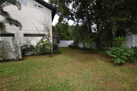 House in Orlando, Florida 3 bedrooms, 191.47 sq.m. № 2237735 - photo 16