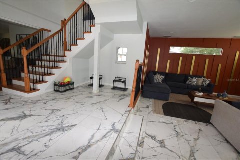 House in Orlando, Florida 3 bedrooms, 191.47 sq.m. № 2237735 - photo 21