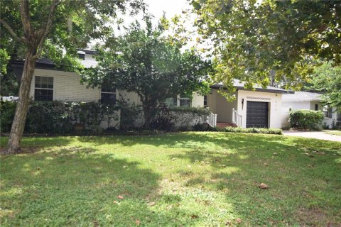House in Orlando, Florida 3 bedrooms, 191.47 sq.m. № 2237735 - photo 4
