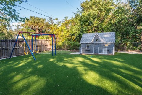 Купить виллу или дом в Майами, Флорида 4 спальни, 377.37м2, № 1957834 - фото 19