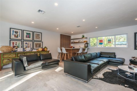 Купить виллу или дом в Майами, Флорида 4 спальни, 377.37м2, № 1957834 - фото 10