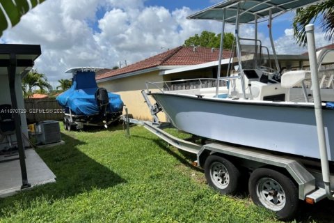 Купить виллу или дом в Хомстед, Флорида 3 спальни, 113.43м2, № 2032618 - фото 12