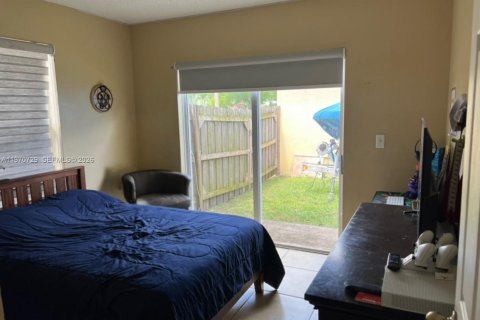 Купить виллу или дом в Хомстед, Флорида 3 спальни, 113.43м2, № 2032618 - фото 7