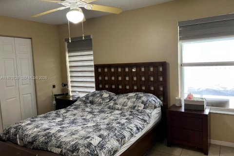 Купить виллу или дом в Хомстед, Флорида 3 спальни, 113.43м2, № 2032618 - фото 9