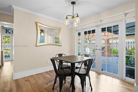 House in Miami, Florida 3 bedrooms, 141.58 sq.m. № 2009518 - photo 13