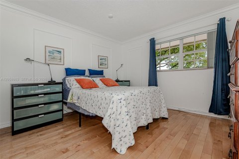 Touwnhouse à louer à Hollywood, Floride: 2 chambres, 135.64 m2 № 2168192 - photo 22