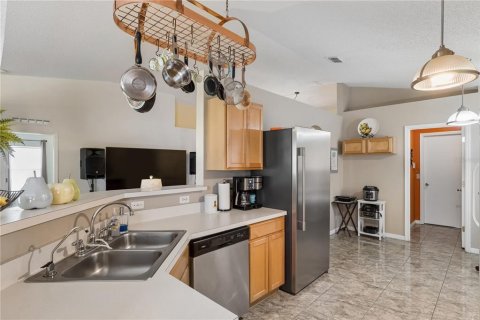 House in Orlando, Florida 3 bedrooms, 174.19 sq.m. № 2258783 - photo 7