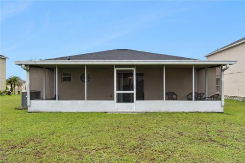 House in Orlando, Florida 3 bedrooms, 174.19 sq.m. № 2258783 - photo 21