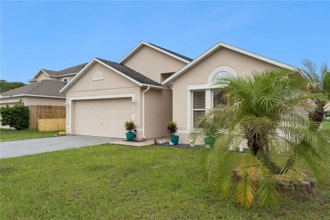 House in Orlando, Florida 3 bedrooms, 174.19 sq.m. № 2258783 - photo 3