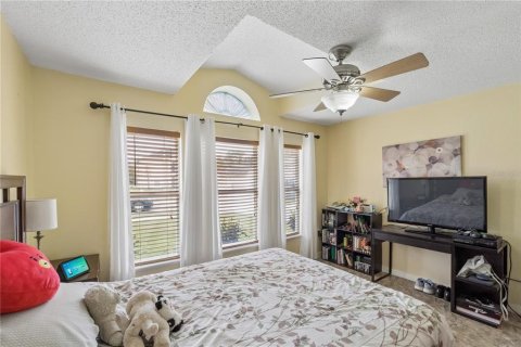 House in Orlando, Florida 3 bedrooms, 174.19 sq.m. № 2258783 - photo 10