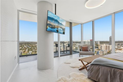 Copropriété à louer à Hallandale Beach, Floride: 3 chambres, 270.62 m2 № 1963143 - photo 22