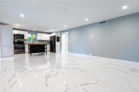 Villa ou maison à vendre à Key Largo, Floride: 3 chambres, 112.23 m2 № 2048086 - photo 2