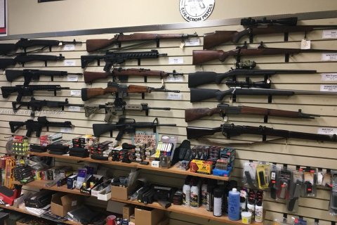 Propiedad comercial en venta en Hialeah, Florida № 1862388 - foto 2