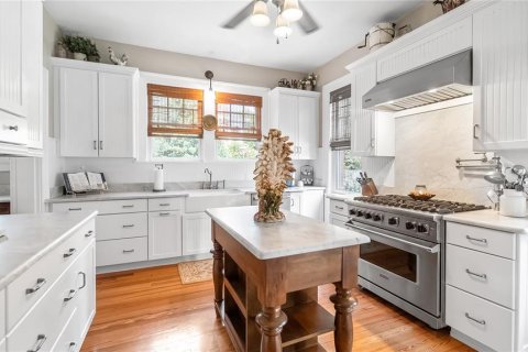 House in Bartow, Florida 4 bedrooms, 486.16 sq.m. № 1666114 - photo 8