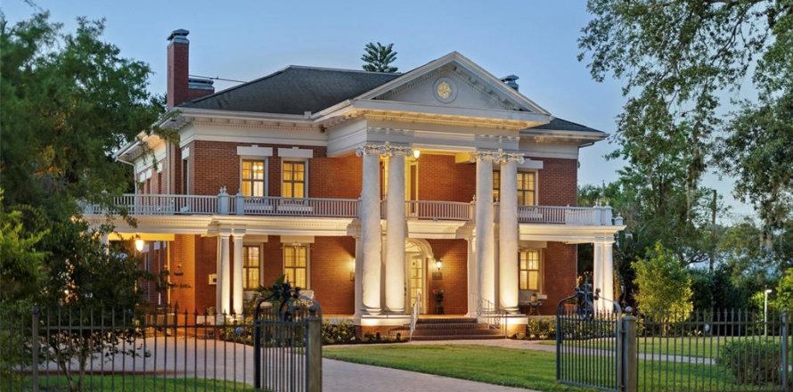 Villa ou maison à Bartow, Floride 4 chambres, 486.16 m2 № 1666114