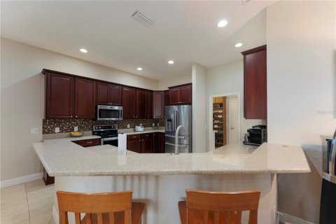 House in Oxford, Florida 3 bedrooms, 218.51 sq.m. № 1824333 - photo 8