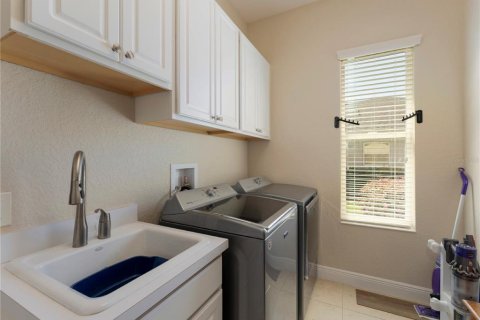 House in Oxford, Florida 3 bedrooms, 218.51 sq.m. № 1824333 - photo 18