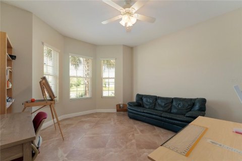 House in Oxford, Florida 3 bedrooms, 218.51 sq.m. № 1824333 - photo 15