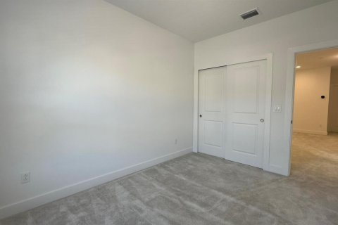 Townhouse in Deerfield Beach, Florida 3 bedrooms, 166.02 sq.m. № 2155082 - photo 11