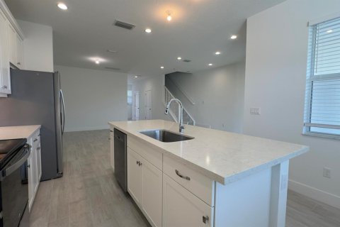 Townhouse in Deerfield Beach, Florida 3 bedrooms, 166.02 sq.m. № 2155082 - photo 6