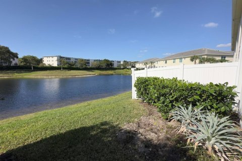 Townhouse in Deerfield Beach, Florida 3 bedrooms, 166.02 sq.m. № 2155082 - photo 21