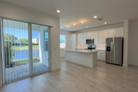 Townhouse in Deerfield Beach, Florida 3 bedrooms, 166.02 sq.m. № 2155082 - photo 3