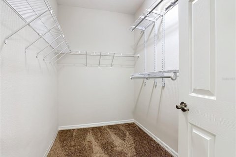 Casa en venta en Kissimmee, Florida, 4 dormitorios, 215.44 m2 № 2138438 - foto 27