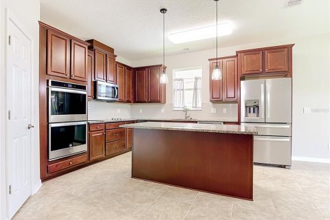 Casa en venta en Kissimmee, Florida, 4 dormitorios, 215.44 m2 № 2138438 - foto 2
