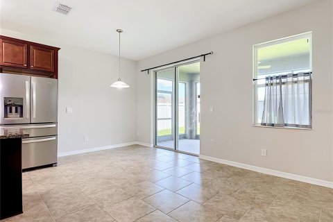 Casa en venta en Kissimmee, Florida, 4 dormitorios, 215.44 m2 № 2138438 - foto 5