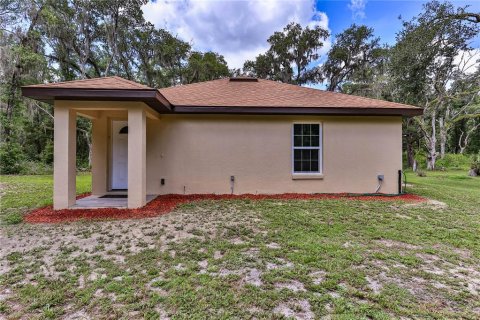 House in Dunnellon, Florida 2 bedrooms, 109.9 sq.m. № 2151340