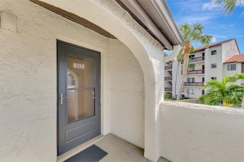 Condo in Sarasota, Florida, 1 bedroom  № 1556157 - photo 6