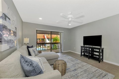 Condo in Sarasota, Florida, 1 bedroom  № 1556157 - photo 15