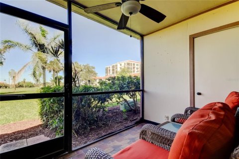 Condominio en venta en Saint Petersburg, Florida, 2 dormitorios, 85.01 m2 № 1567652 - foto 11