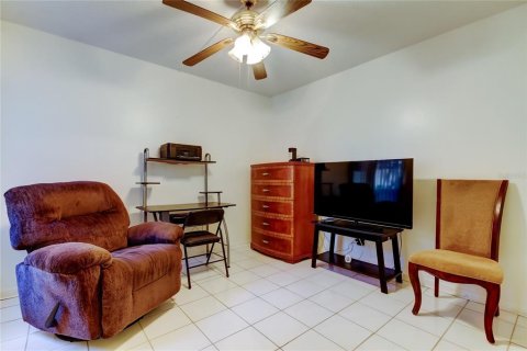 Condominio en venta en Saint Petersburg, Florida, 2 dormitorios, 85.01 m2 № 1567652 - foto 20